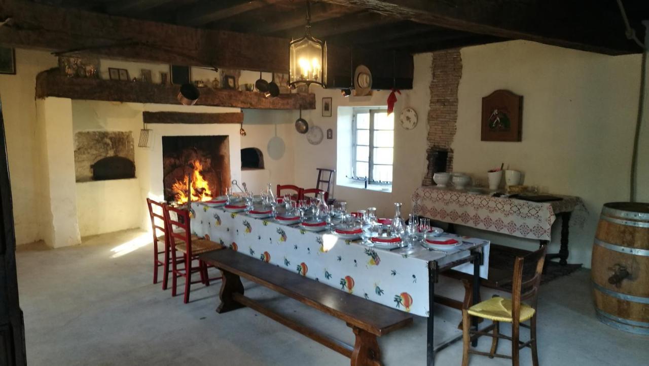 Allemans Chartreuse Le Logis La Montagne B&B 외부 사진