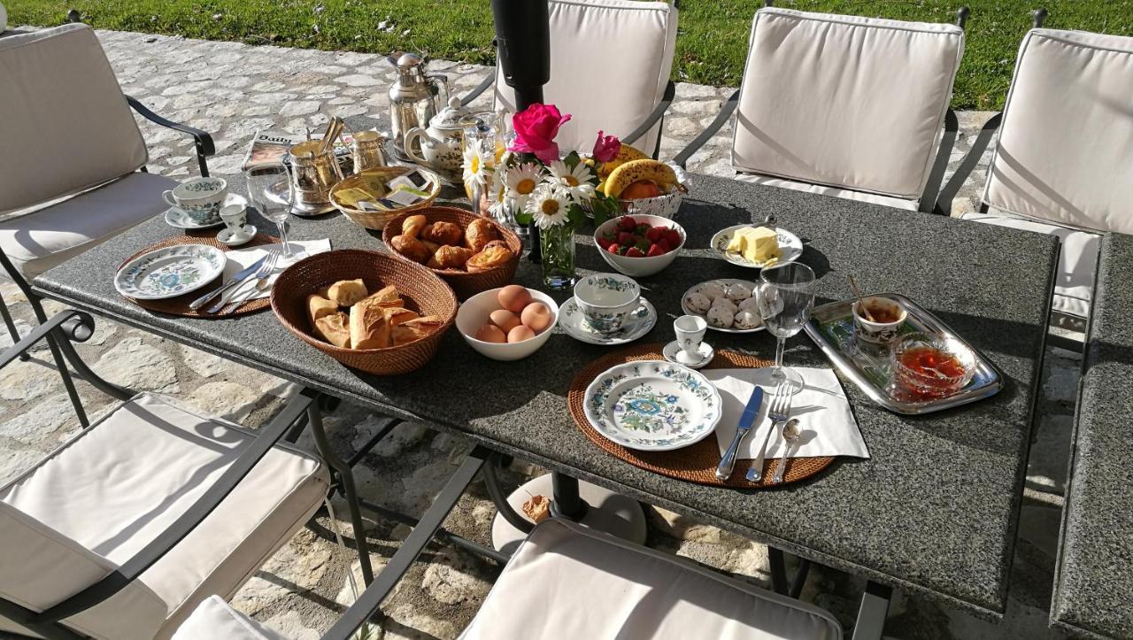 Allemans Chartreuse Le Logis La Montagne B&B 외부 사진